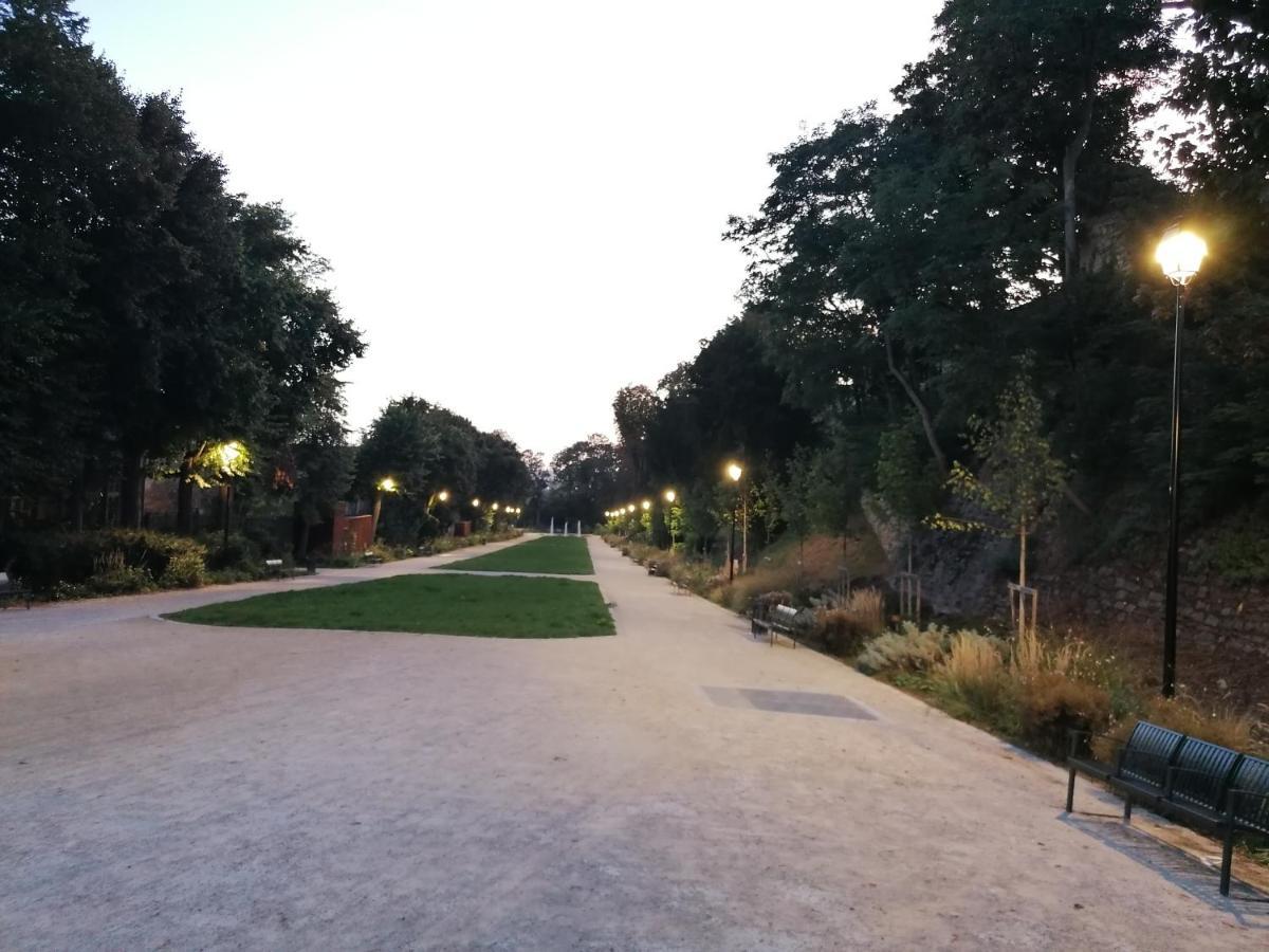 Le Cosy & Boise De Pontoise Lejlighed Eksteriør billede